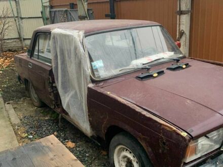Красный ВАЗ 2105, объемом двигателя 1.6 л и пробегом 250 тыс. км за 477 $, фото 1 на Automoto.ua