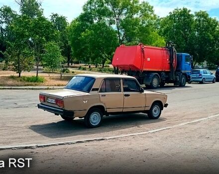 ВАЗ 2105, объемом двигателя 1.5 л и пробегом 335 тыс. км за 550 $, фото 1 на Automoto.ua