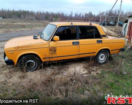 ВАЗ 2105, объемом двигателя 15 л и пробегом 0 тыс. км за 300 $, фото 1 на Automoto.ua