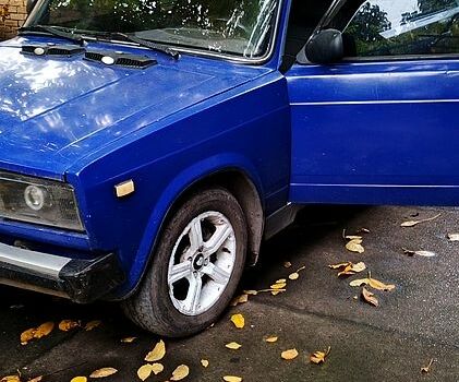 ВАЗ 2105, объемом двигателя 1.5 л и пробегом 0 тыс. км за 1000 $, фото 1 на Automoto.ua