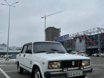 ВАЗ 2105 1982 в Киеве на Automoto.ua ВАЗ 2105, объемом двигателя 1.6 л и пробегом 100 тыс. км за 999 $, фото 1 на Automoto.ua