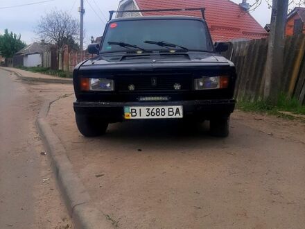 ВАЗ 2105 1983 в Сумах на Automoto.ua ВАЗ 2105, объемом двигателя 1.4 л и пробегом 211 тыс. км за 740 $, фото 1 на Automoto.ua