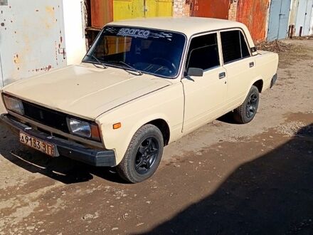 ВАЗ 2105 1984 в Никополе на Automoto.ua ВАЗ 2105, объемом двигателя 15 л и пробегом 0 тыс. км за 798 $, фото 1 на Automoto.ua