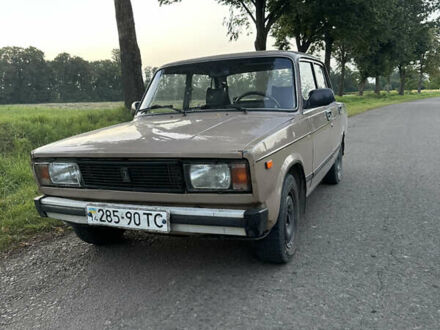 ВАЗ 2105 1985 в Стрые на Automoto.ua ВАЗ 2105, объемом двигателя 0 л и пробегом 200 тыс. км за 500 $, фото 1 на Automoto.ua