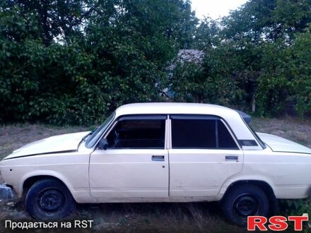 ВАЗ 2105, объемом двигателя 1.5 л и пробегом 300 тыс. км за 400 $, фото 1 на Automoto.ua