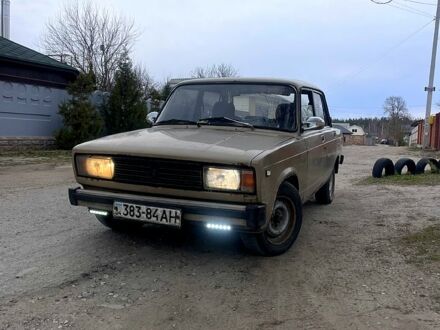 ВАЗ 2105 1990 в Днепре (Днепропетровске) на Automoto.ua ВАЗ 2105, объемом двигателя 15 л и пробегом 333 тыс. км за 350 $, фото 1 на Automoto.ua