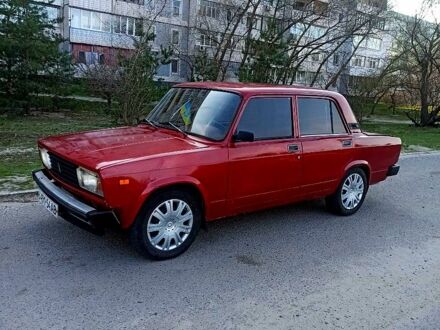 ВАЗ 2105 1991 у Кам'янське (Дніпродзержинськ) на Automoto.ua ВАЗ 2105, об'ємом двигуна 15 л та пробігом 35 тис. км за 700 $, фото 1 на Automoto.ua