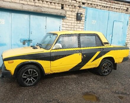 Жовтий ВАЗ 2105, об'ємом двигуна 1.5 л та пробігом 1000 тис. км за 600 $, фото 5 на Automoto.ua