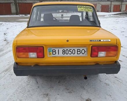 Желтый ВАЗ 2105, объемом двигателя 1.2 л и пробегом 150 тыс. км за 1200 $, фото 1 на Automoto.ua
