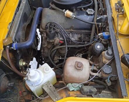 Желтый ВАЗ 2105, объемом двигателя 1.2 л и пробегом 150 тыс. км за 1200 $, фото 2 на Automoto.ua