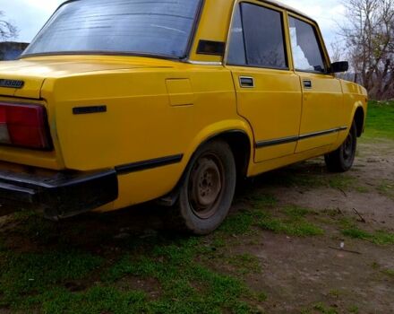 Желтый ВАЗ 2105, объемом двигателя 1.3 л и пробегом 0 тыс. км за 522 $, фото 4 на Automoto.ua