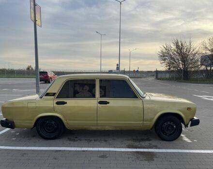 Желтый ВАЗ 2105, объемом двигателя 1.2 л и пробегом 3 тыс. км за 1000 $, фото 2 на Automoto.ua