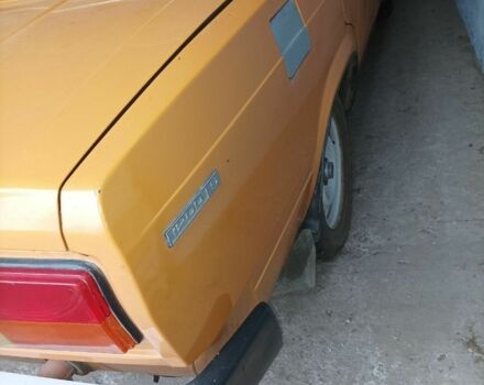 Жовтий ВАЗ 2105, об'ємом двигуна 1.2 л та пробігом 81 тис. км за 800 $, фото 2 на Automoto.ua