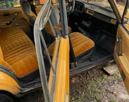 Желтый ВАЗ 2105, объемом двигателя 1.3 л и пробегом 270 тыс. км за 443 $, фото 7 на Automoto.ua