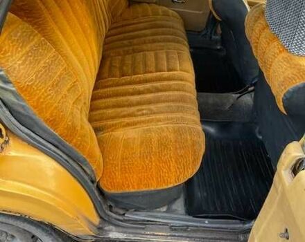 Желтый ВАЗ 2105, объемом двигателя 1.3 л и пробегом 270 тыс. км за 443 $, фото 3 на Automoto.ua