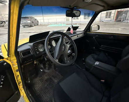 Жовтий ВАЗ 2105, об'ємом двигуна 1.2 л та пробігом 200 тис. км за 901 $, фото 28 на Automoto.ua