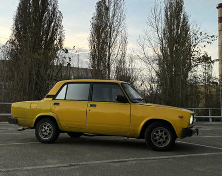 Жовтий ВАЗ 2105, об'ємом двигуна 1.2 л та пробігом 200 тис. км за 901 $, фото 13 на Automoto.ua