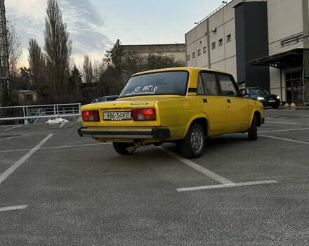 Жовтий ВАЗ 2105, об'ємом двигуна 1.2 л та пробігом 200 тис. км за 901 $, фото 10 на Automoto.ua