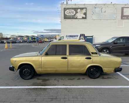 Желтый ВАЗ 2105, объемом двигателя 1.2 л и пробегом 3 тыс. км за 1000 $, фото 4 на Automoto.ua