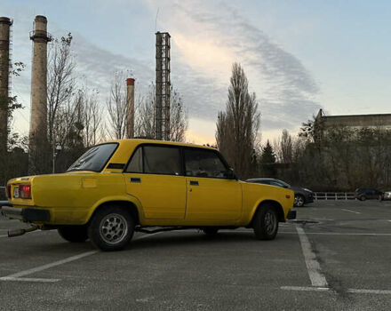 Жовтий ВАЗ 2105, об'ємом двигуна 1.2 л та пробігом 200 тис. км за 901 $, фото 12 на Automoto.ua