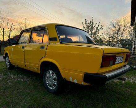 Желтый ВАЗ 2105, объемом двигателя 1.3 л и пробегом 100 тыс. км за 450 $, фото 3 на Automoto.ua