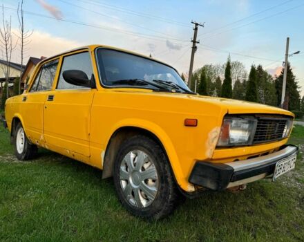 Желтый ВАЗ 2105, объемом двигателя 1.3 л и пробегом 100 тыс. км за 450 $, фото 2 на Automoto.ua