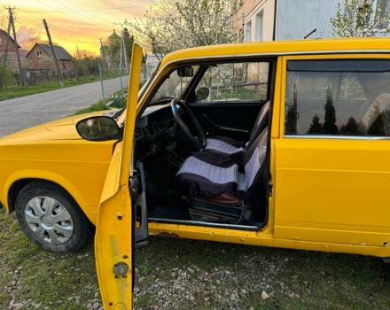 Желтый ВАЗ 2105, объемом двигателя 1.3 л и пробегом 100 тыс. км за 450 $, фото 11 на Automoto.ua
