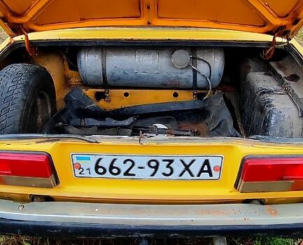 Желтый ВАЗ 2105, объемом двигателя 1.3 л и пробегом 777 тыс. км за 360 $, фото 5 на Automoto.ua