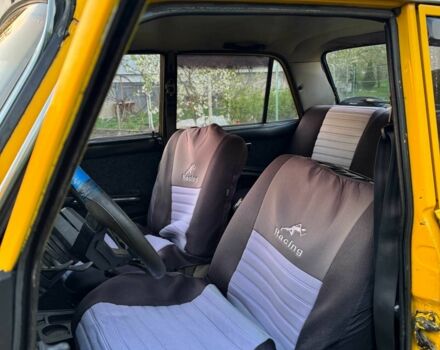 Желтый ВАЗ 2105, объемом двигателя 1.3 л и пробегом 100 тыс. км за 450 $, фото 9 на Automoto.ua