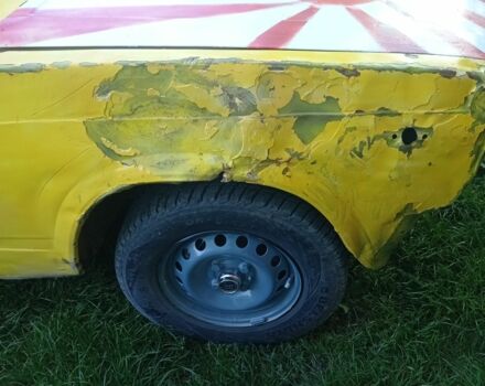 Желтый ВАЗ 2105, объемом двигателя 1.5 л и пробегом 546 тыс. км за 578 $, фото 1 на Automoto.ua