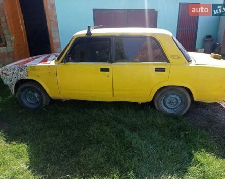 ВАЗ 2105 1986 в Черновцах на Automoto.ua Желтый ВАЗ 2105, объемом двигателя 1.5 л и пробегом 546 тыс. км за 592 $, фото 3 на Automoto.ua