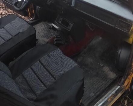 Желтый ВАЗ 2105, объемом двигателя 1.3 л и пробегом 3 тыс. км за 546 $, фото 4 на Automoto.ua