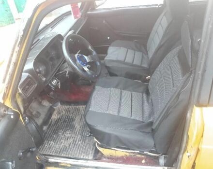 Желтый ВАЗ 2105, объемом двигателя 1.3 л и пробегом 3 тыс. км за 546 $, фото 5 на Automoto.ua