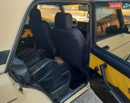 Жовтий ВАЗ 2105, об'ємом двигуна 1.3 л та пробігом 100 тис. км за 1000 $, фото 13 на Automoto.ua