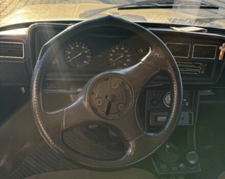 Жовтий ВАЗ 2105, об'ємом двигуна 1.6 л та пробігом 71 тис. км за 550 $, фото 5 на Automoto.ua