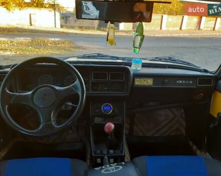 Жовтий ВАЗ 2105, об'ємом двигуна 1.3 л та пробігом 100 тис. км за 1000 $, фото 11 на Automoto.ua