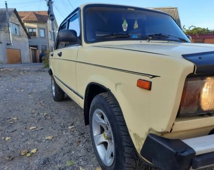 Желтый ВАЗ 2105, объемом двигателя 1.3 л и пробегом 250 тыс. км за 1100 $, фото 8 на Automoto.ua