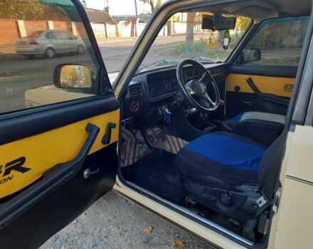 Желтый ВАЗ 2105, объемом двигателя 1.3 л и пробегом 250 тыс. км за 1100 $, фото 9 на Automoto.ua