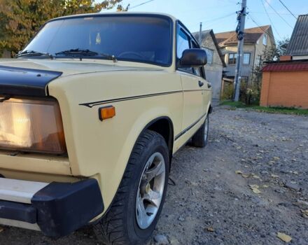 Желтый ВАЗ 2105, объемом двигателя 1.3 л и пробегом 250 тыс. км за 1100 $, фото 3 на Automoto.ua