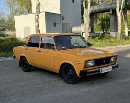 Желтый ВАЗ 2105, объемом двигателя 1.5 л и пробегом 228 тыс. км за 750 $, фото 1 на Automoto.ua