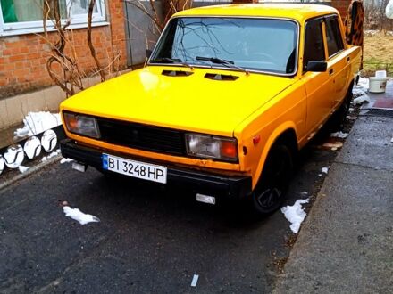 Желтый ВАЗ 2105, объемом двигателя 1.2 л и пробегом 1 тыс. км за 800 $, фото 1 на Automoto.ua