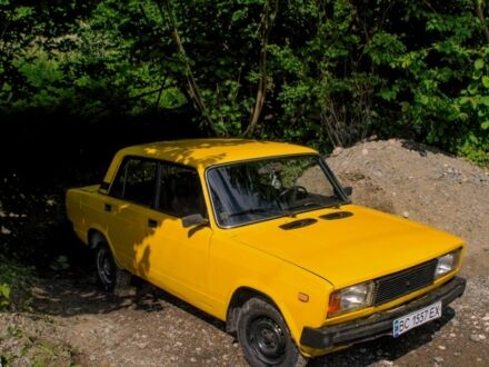 ВАЗ 2105 1983 в Новый Роздол на Automoto.ua Желтый ВАЗ 2105, объемом двигателя 1.2 л и пробегом 300 тыс. км за 363 $, фото 1 на Automoto.ua