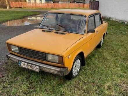 Желтый ВАЗ 2105, объемом двигателя 1.3 л и пробегом 270 тыс. км за 443 $, фото 1 на Automoto.ua