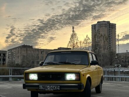 Желтый ВАЗ 2105, объемом двигателя 1.2 л и пробегом 200 тыс. км за 905 $, фото 1 на Automoto.ua