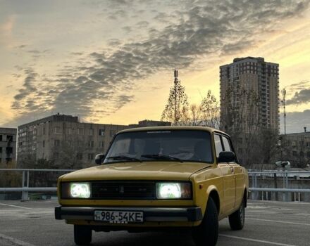 Жовтий ВАЗ 2105, об'ємом двигуна 1.2 л та пробігом 200 тис. км за 905 $, фото 1 на Automoto.ua
