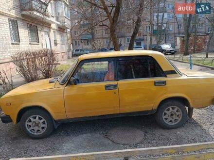 ВАЗ 2105 1984 у Харкові на Automoto.ua Жовтий ВАЗ 2105, об'ємом двигуна 1.3 л та пробігом 440 тис. км за 550 $, фото 1 на Automoto.ua
