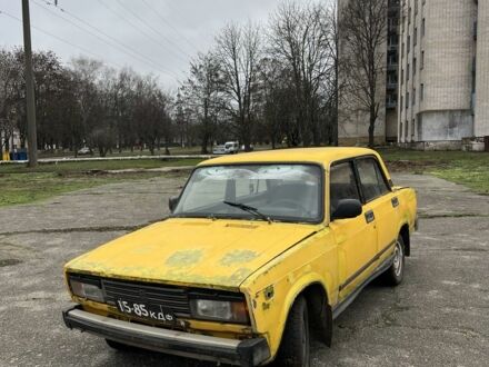 Желтый ВАЗ 2105, объемом двигателя 1.3 л и пробегом 74 тыс. км за 178 $, фото 1 на Automoto.ua