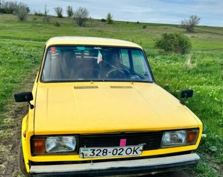Желтый ВАЗ 2105, объемом двигателя 0 л и пробегом 1 тыс. км за 605 $, фото 1 на Automoto.ua