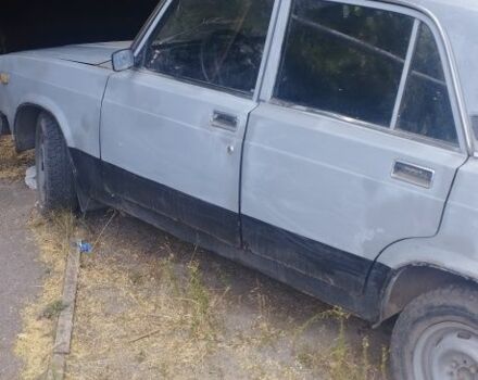 Серый ВАЗ 2105, объемом двигателя 1.5 л и пробегом 150 тыс. км за 384 $, фото 1 на Automoto.ua