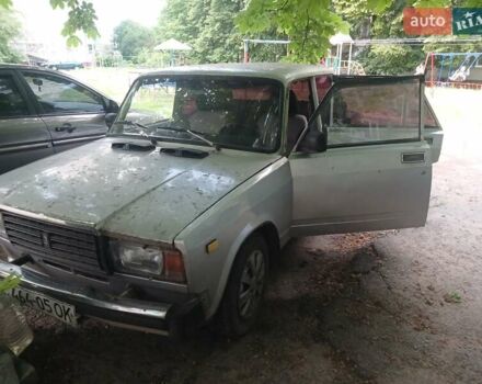 Серый ВАЗ 2105, объемом двигателя 1.3 л и пробегом 506 тыс. км за 600 $, фото 3 на Automoto.ua